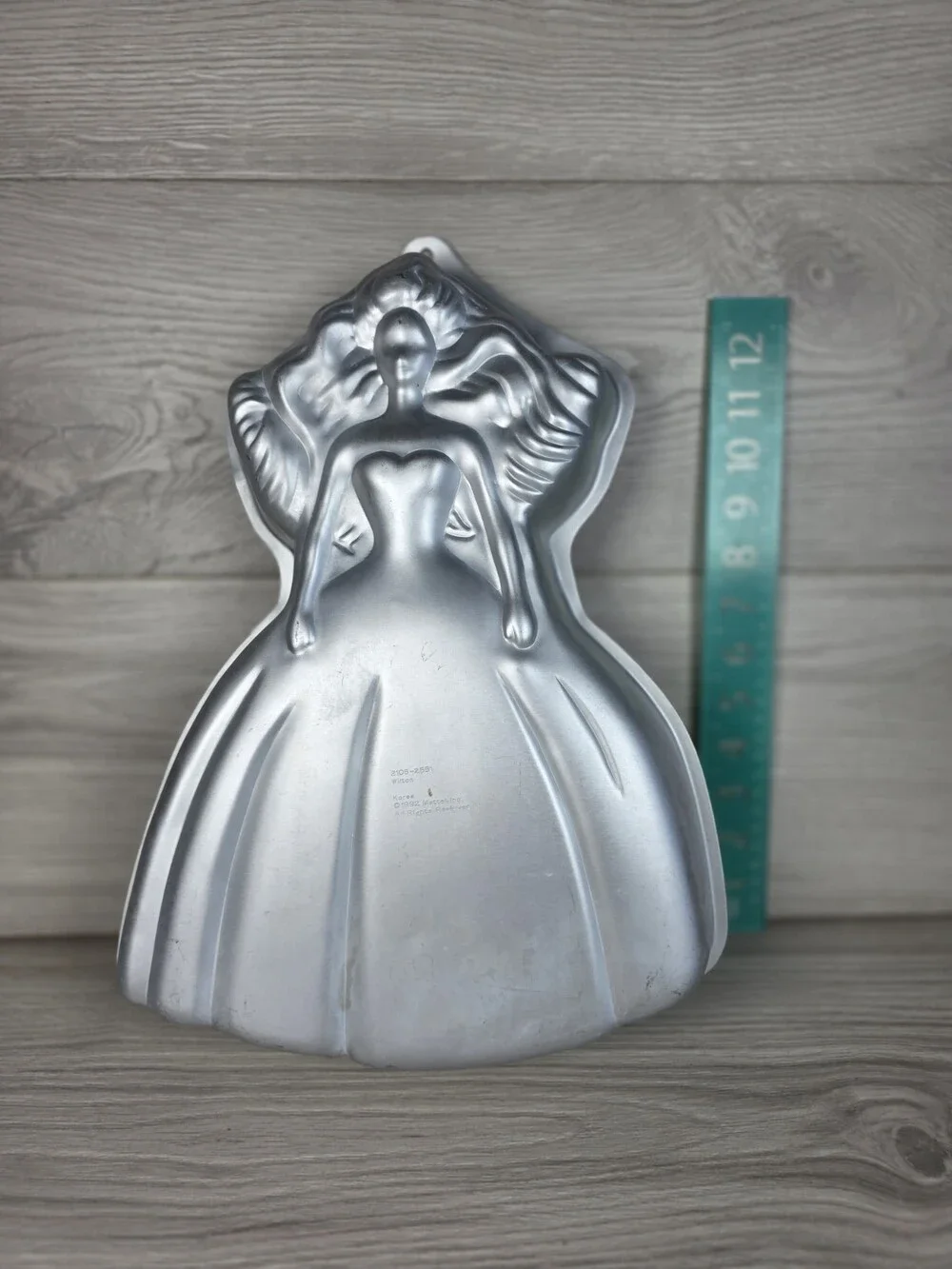 Vintage 1992 Wilton Barbie Cake Pan Evening Gown Mattel Jello Mold SU1